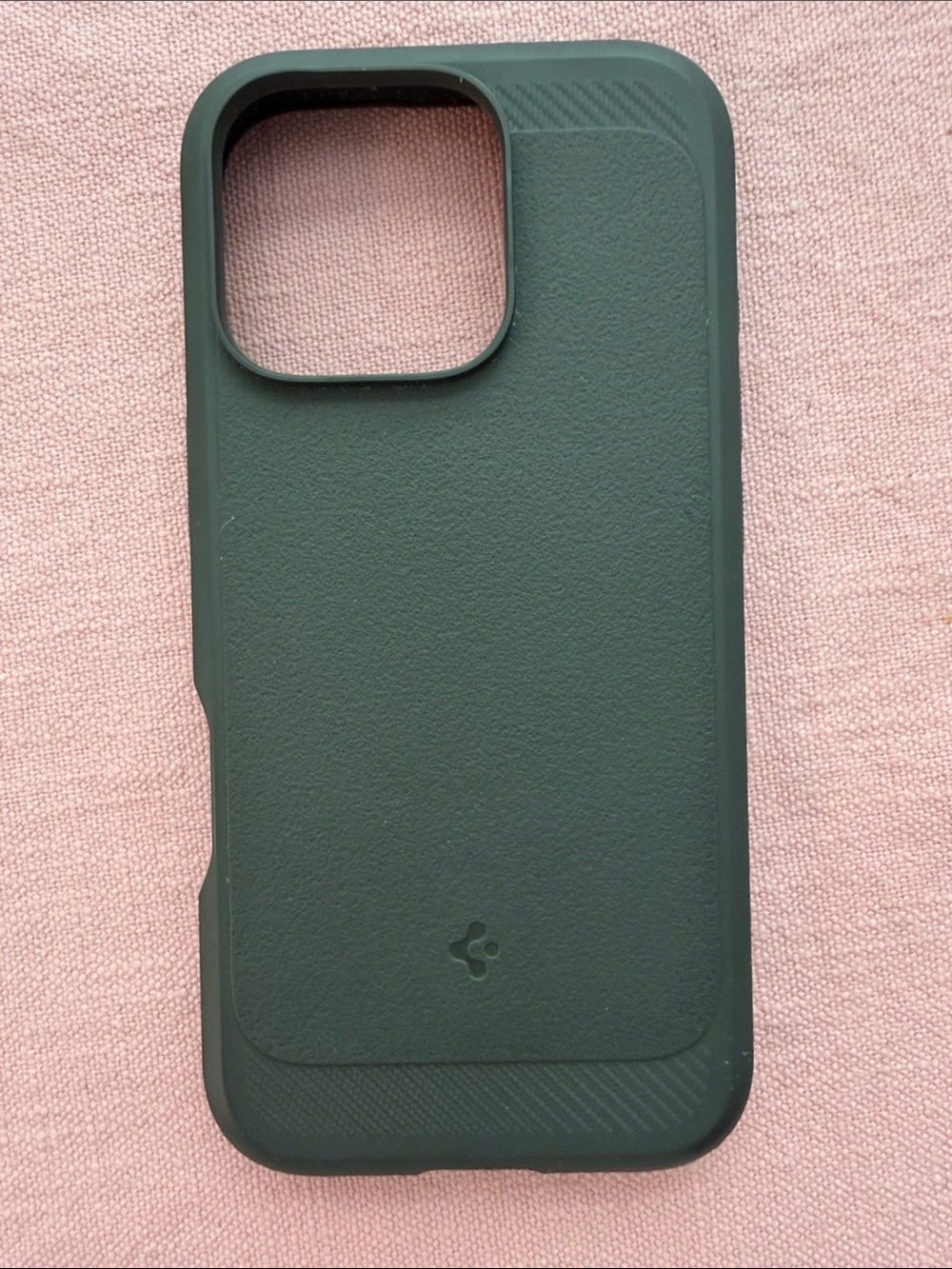 Black Spigen iPhone 16 case Compatible